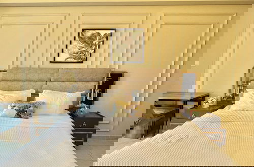 Photo 3 - Cosmos Living 1 BR Suite Near Dubai Mari