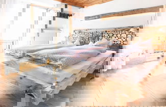 Foto 1 - Spacious House In Fugen With Terrace