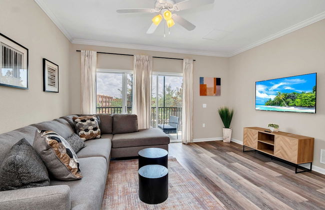 2BR Condo - Hot Tub Pool Near Disney - Foto 8