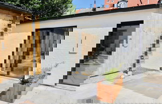 Foto 2 - Private 1-bed Townhouse w Terraces