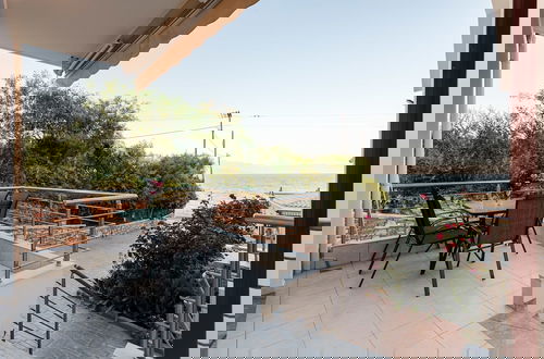Foto 5 - Seaside Getaway - Aelia Villa s Dreamy Paradise