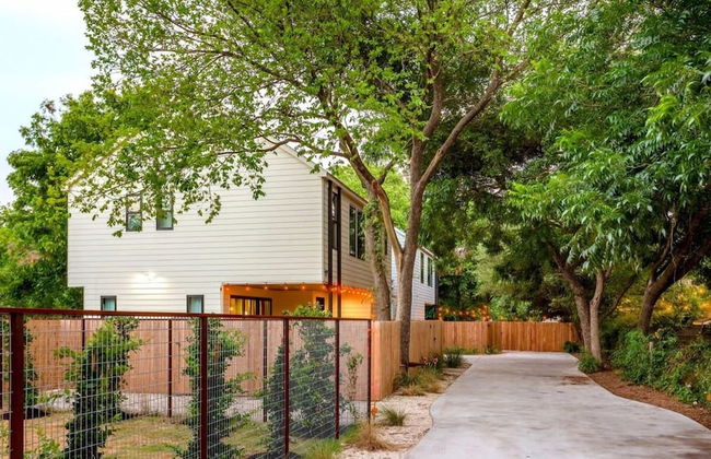 5 000 SQ FT Private 10br Compound DT 6 Min Drive - Foto 63