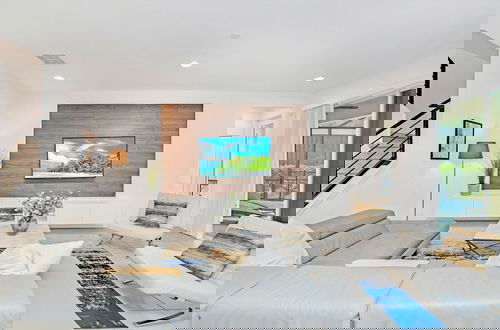 Foto 8 - Pet-friendly Resort Home w Pool Hot Tub and Games