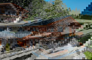 Foto 1 - Chalet in Saalbach With Panoramic Sauna