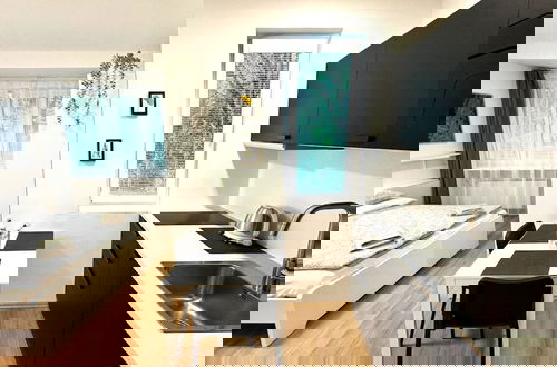 Foto 2 - Hillside Studios