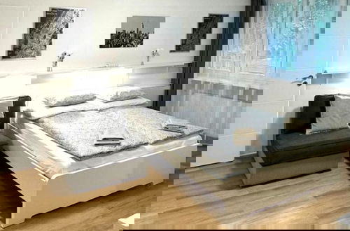 Foto 6 - Hillside Studios