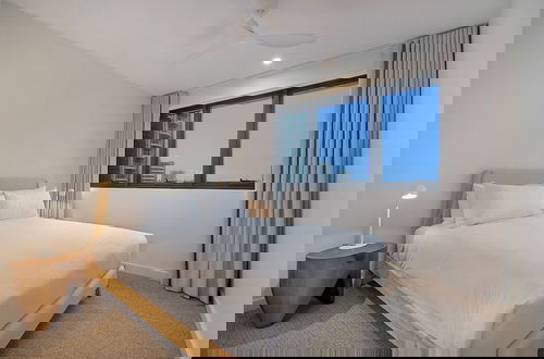 Photo 7 - The Shores Surfers Paradise Apartments