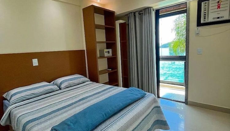 Foto 1 - Apt Luxo ao lado da Praia no Porto Real