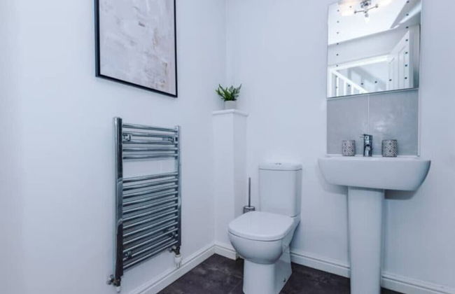 Lovely three bed home Manchester - Foto 20