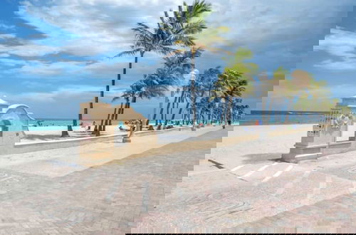 Foto 2 - Beach Escape Corner Apartment