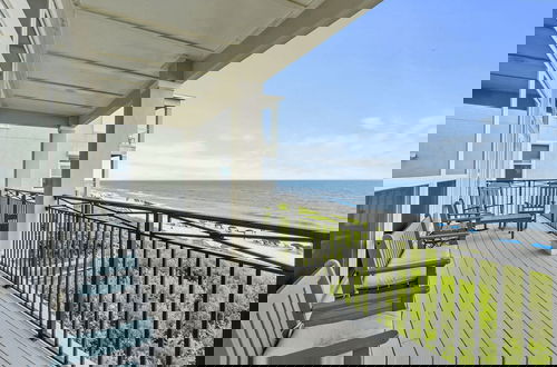 Foto 32 - Grovey by the Sea by Avantstay Oceanfront, Private Beach, Pool Access