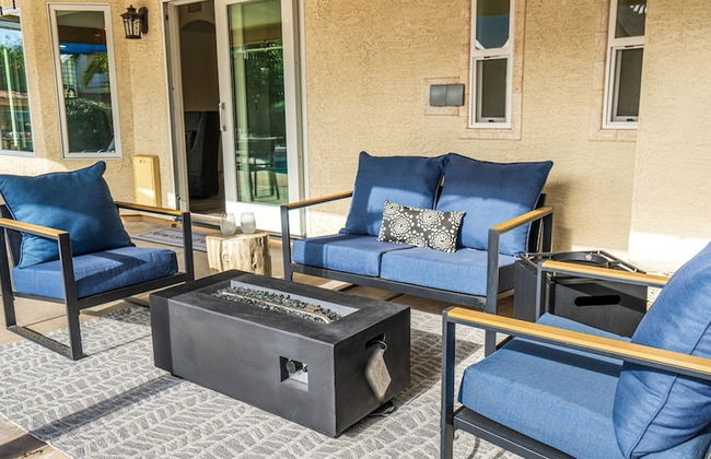 New Listing! Stylish 4 Bdrm W/pool and Game Room - Foto 37