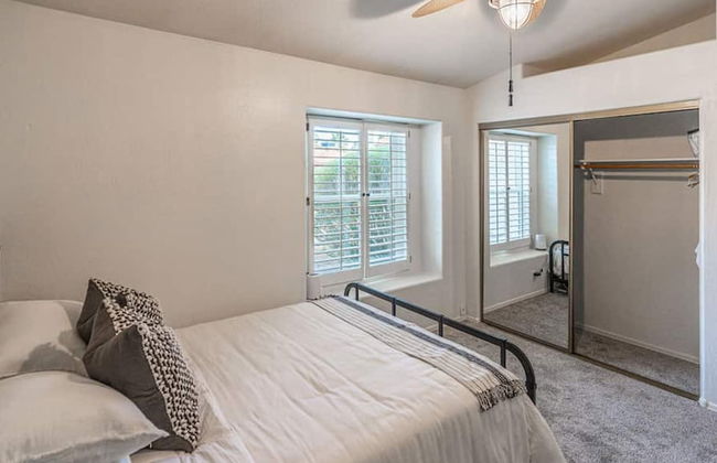 New Listing! Stylish 4 Bdrm W/pool and Game Room - Foto 3