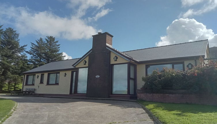 Photo 1 - Impeccable 5-bed Cottage in Fahan Buncrana