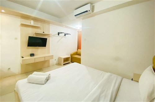 Photo 8 - Best Location And Simply Studio Room At Bassura City Apartment
