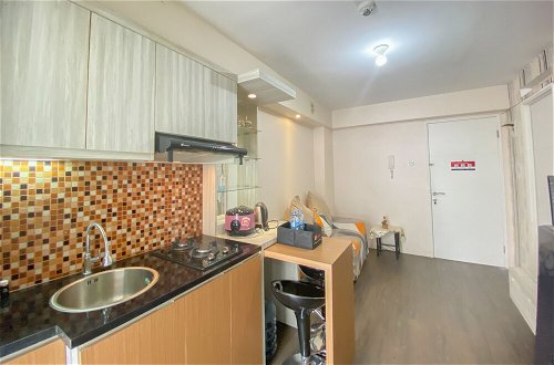 Photo 10 - Comfortable And Strategic 2Br At Bassura City Apartment