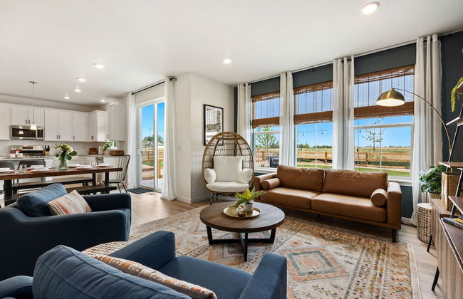 New Build W/ Great Backyard & Lake Access! - Foto 18