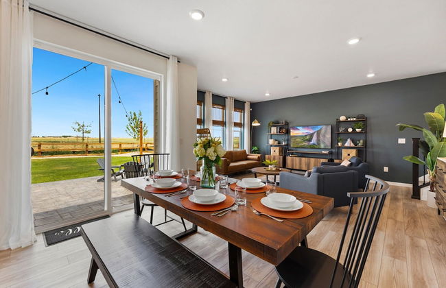 New Build W/ Great Backyard & Lake Access! - Foto 33
