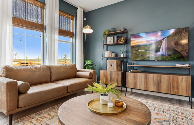 New Build W/ Great Backyard & Lake Access! - Foto 19