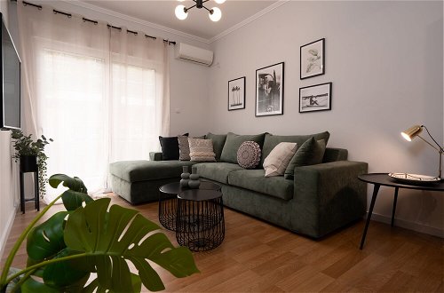 Foto 15 - Modern Apartment in Exarchia