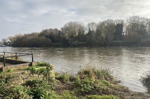 Photo 19 - Immaculate 1-bed Apartment Near the River Thames