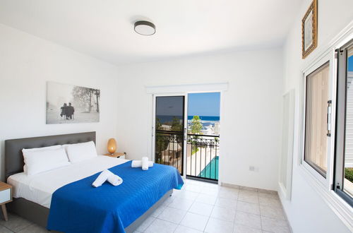 Photo 4 - Protaras Fig Tree Bay Villa Jv4