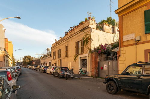 Photo 23 - Trastevere Romantic Terraced Apartment