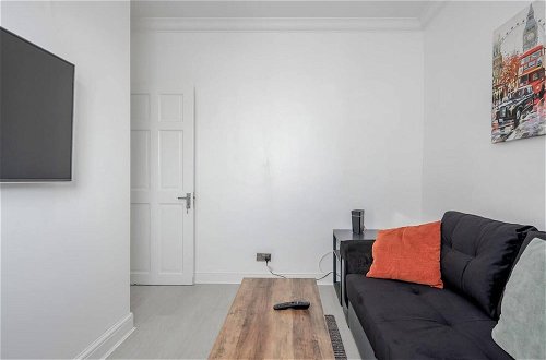 Foto 20 - Stunning Top 2 Bed Flat Tilbury Central Location