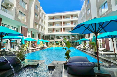 Foto 15 - Bali Themed Luxury Spacious 3 Bed Balcony Pool Gym