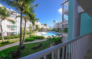 Foto 2 - Beautiful Apartment at Beachfront Resort