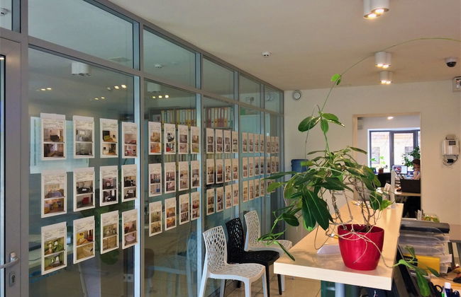 Partner Guest House - Photo 8