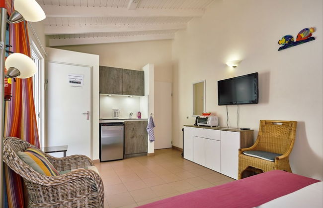 Hamlet Oasis Resort - Photo 7