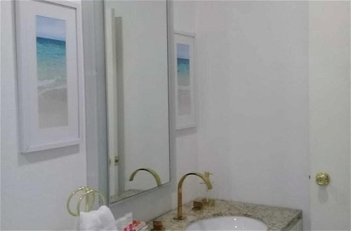 Photo 13 - Ocean Front Property - Villa 4 Aruba w pool view