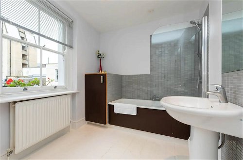 Foto 19 - 2 Bedroom 2 Bathroom Victorian Maisonette in Barbican