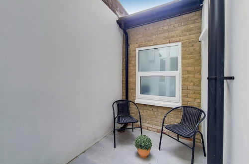 Foto 5 - Lovely 1-bed Apartment in London With Courtyard