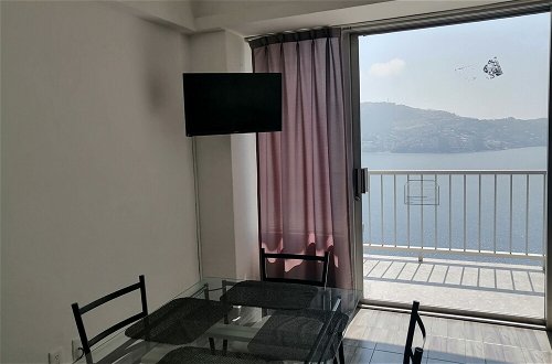 Foto 11 - Beautiful Twin Towers Suite With Balcony and Stunning sea View