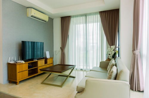 Foto 23 - Spacious 3BR Apartment At 8th Floor Veranda Residence Puri