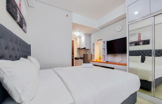 Foto 1 - Modern Look And Cozy Studio At Transpark Bintaro Apartment