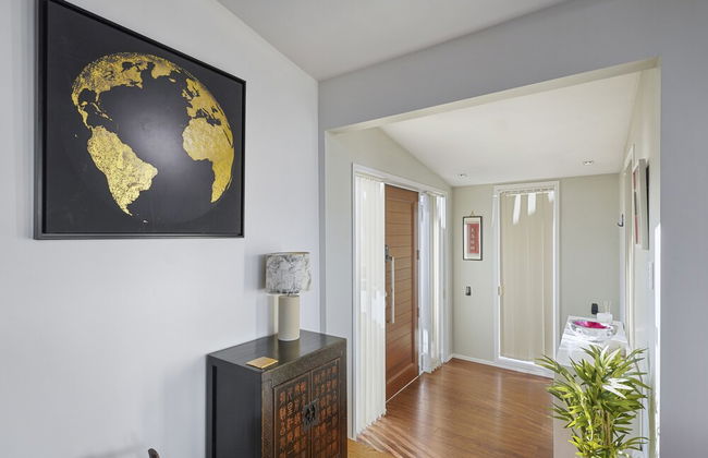 Gorgeous Family Home-Fully Fenced & Toys - Photo 35