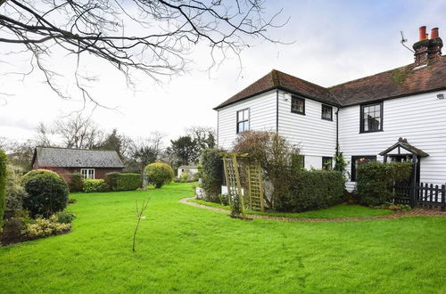 Photo 34 - Lovely 4-bed House in Village of Sandhurst