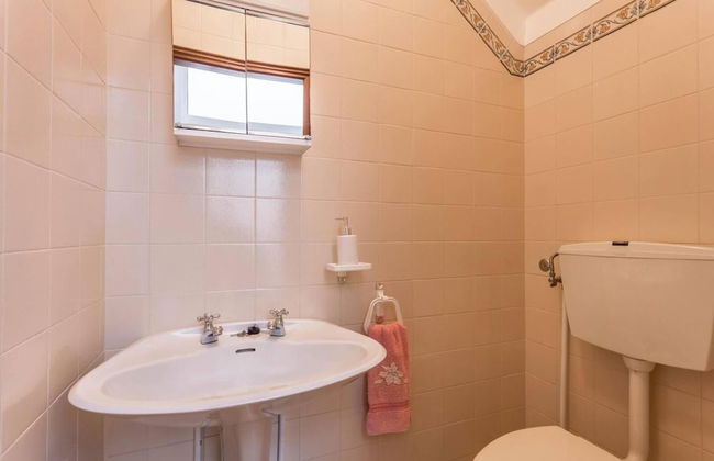 Beautiful Villa in Praia da Salema max 6 People - Foto 16