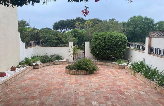 Beautiful Villa in Praia da Salema max 6 People - Foto 24