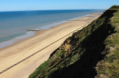 Photo 29 - Captivating 2-bed Beachfront Sea-view Norfolk Home