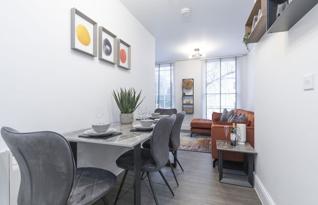 Elliot Oliver - Luxury 2 Bedroom Regency Apartment With Parking & EV Charger - Foto 3