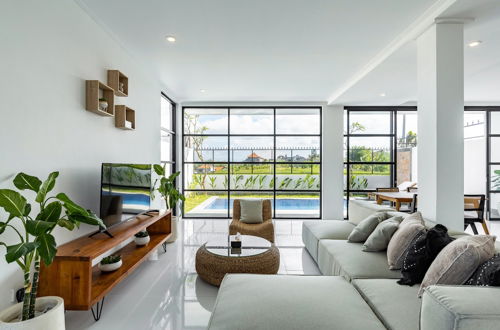 Photo 11 - New 2BR Villa Alba in Canggu by Azure