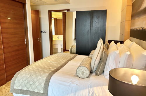 Photo 5 - Luxurious 1 Bedroom at the Address Dubai Mall