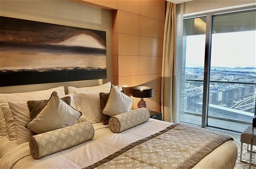 Photo 4 - Luxurious 1 Bedroom at the Address Dubai Mall