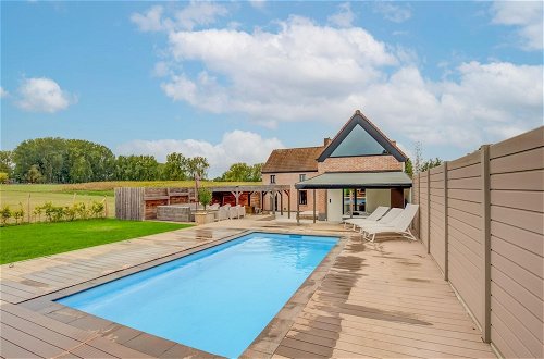 Photo 22 - Lush Holiday Home in Vlaanderen With Private Pool