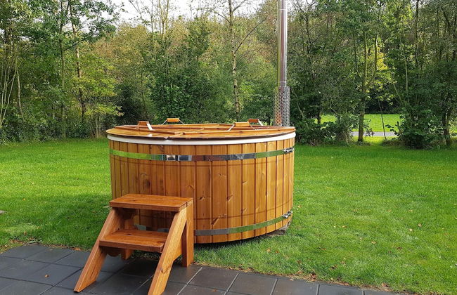 Lakeside Luxury; Sauna & Hot Tub - Foto 22