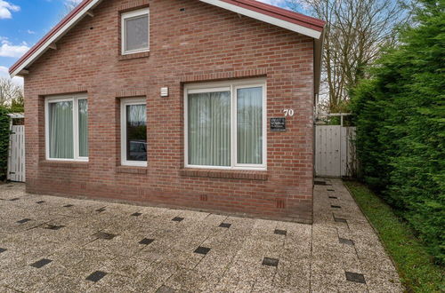 Photo 38 - Holiday Home in Baarland With Fenced Garden